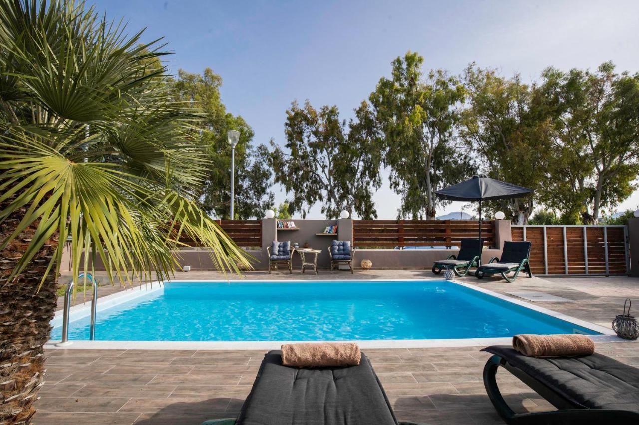 Maia Luxury Pool * Afando